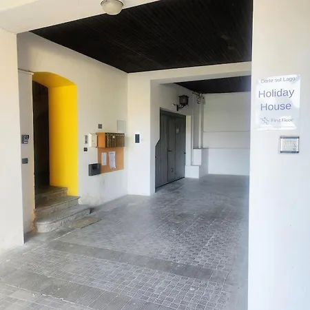 Corte Sul Di * Pusiano